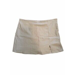 Wild Fable Cream Mini Skirt with Subtle Front Slit. Side Zipper. Size Medium